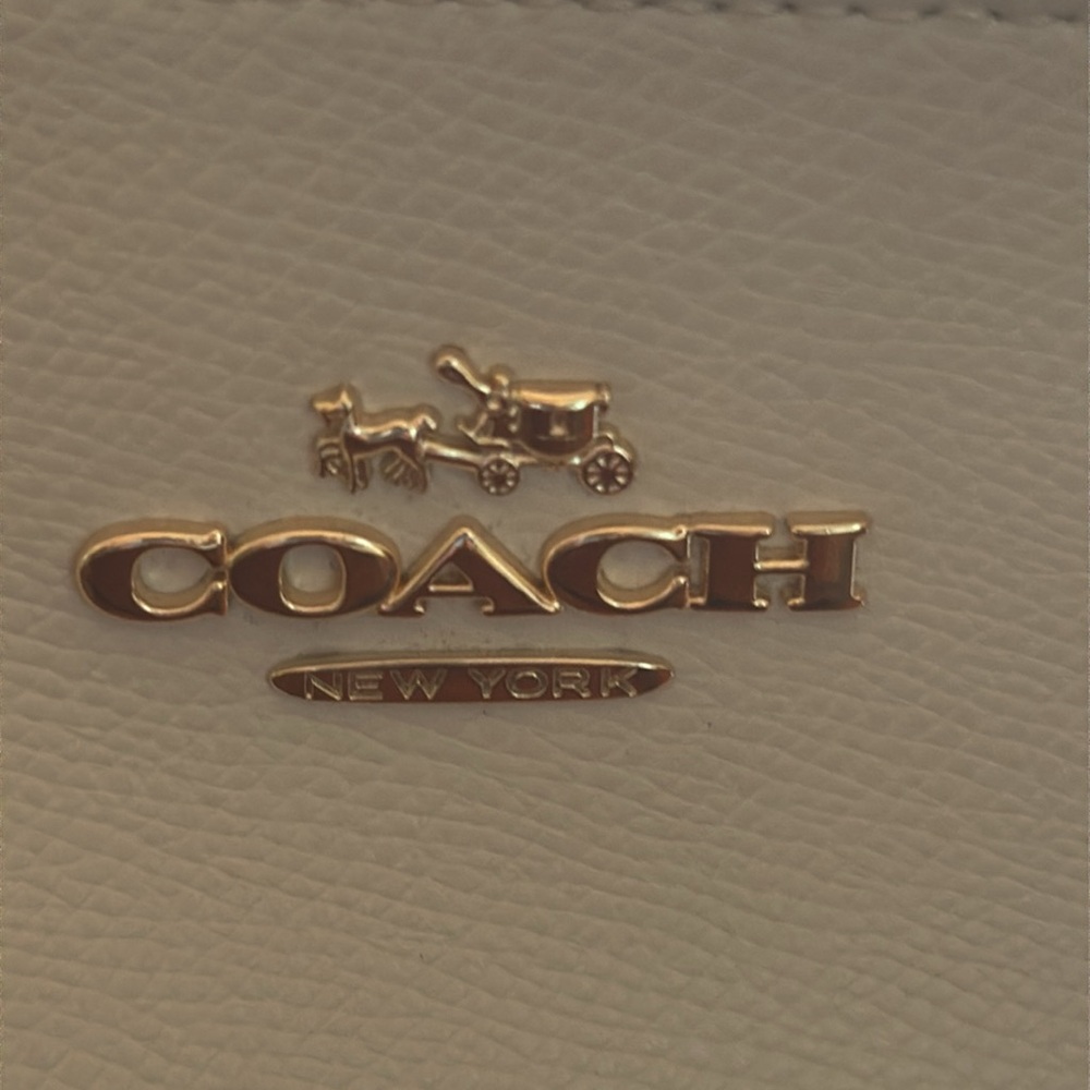 Authentic Coach Handbag - Picture 2 of 7